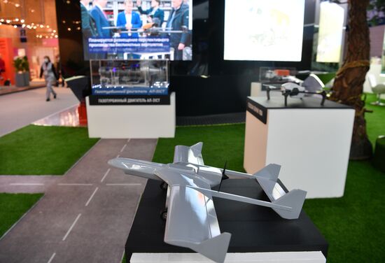 Russia SPIEF Sidelines