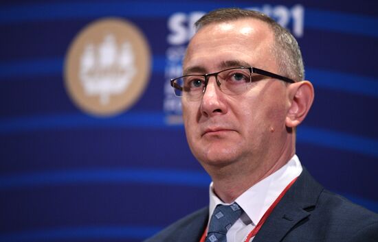 Russia SPIEF Sidelines