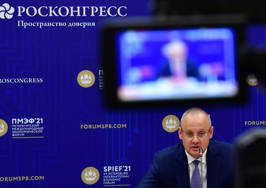 Russia SPIEF Sidelines