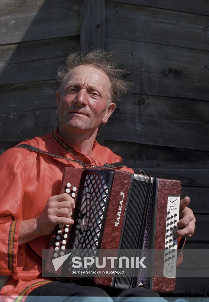 Festival of folklore ensembles