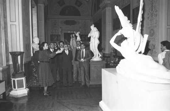 Delegation of Brazil's Union of Municipal Deputies visits USSR