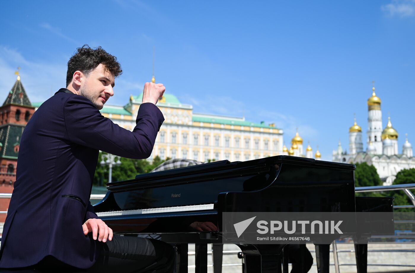 Russia Music Video Shooting