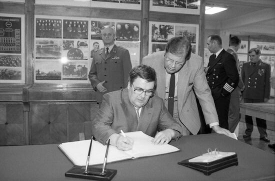 Finnish Defense Minister Johan Ole Norrback's visit to USSR