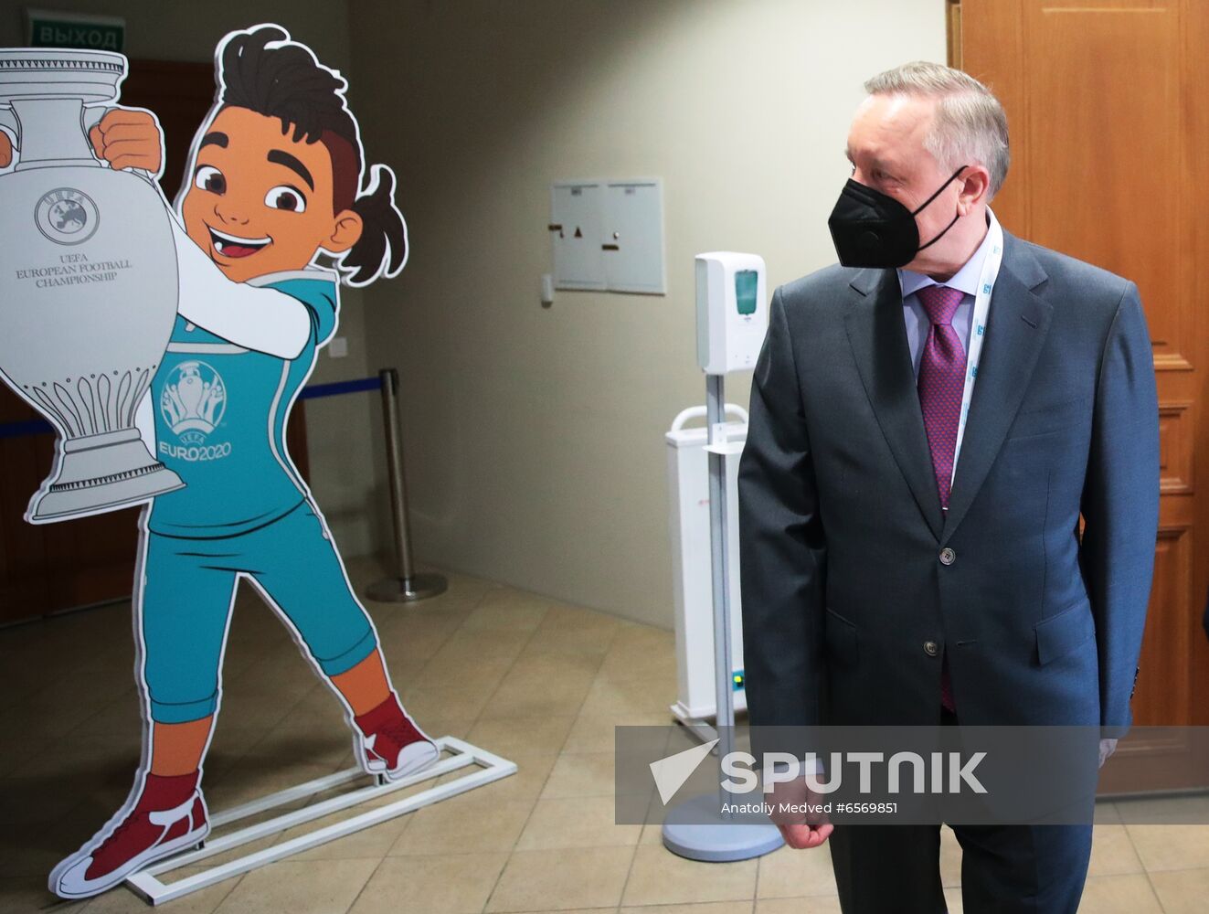 Official opening of Host City Media Center in St. Petersburg