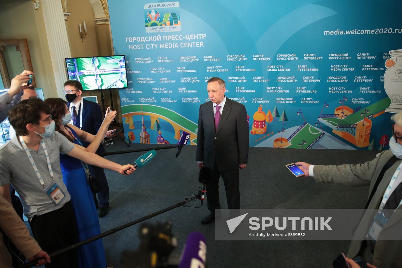 Official opening of Host City Media Center in St. Petersburg