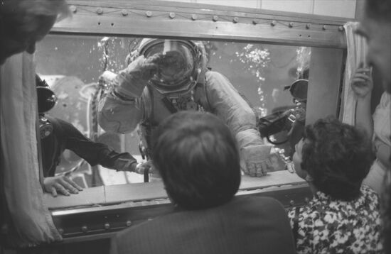 Finnish Defense Minister Johan Ole Norrback's visit to USSR