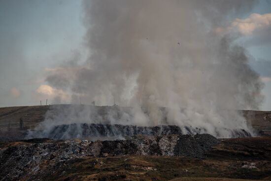 Armenia Garbage Dump Fire