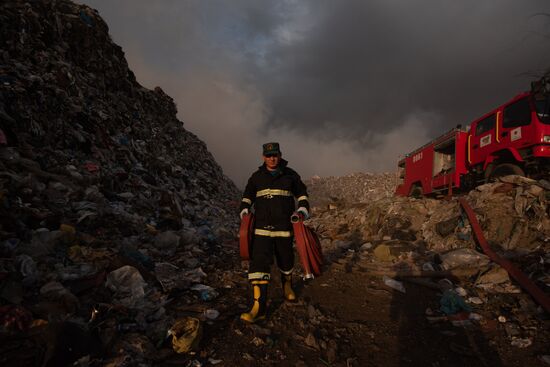 Armenia Garbage Dump Fire