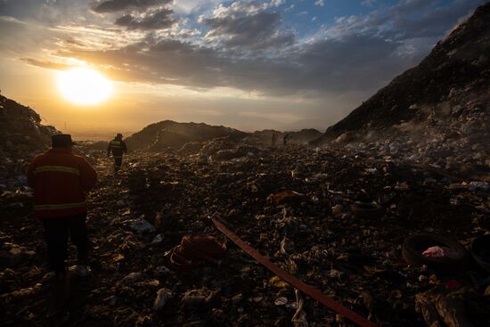Armenia Garbage Dump Fire