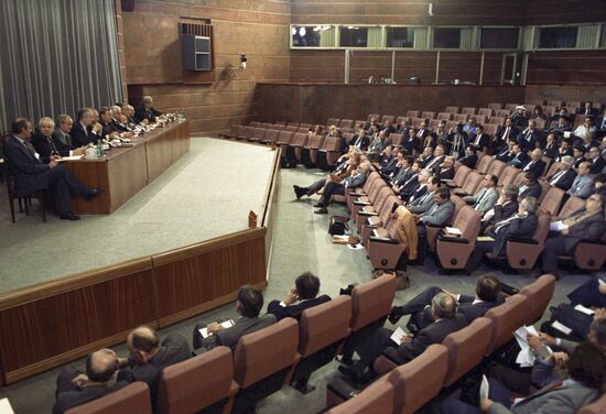 Soviet-American meeting on information exchange