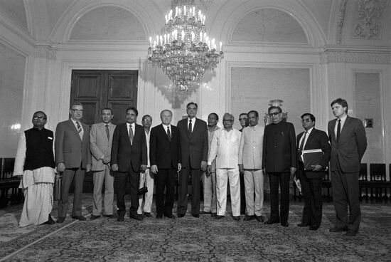 Indian parliamentary delegation visits Soviet Union