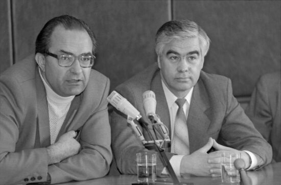 Otto Latsis, Vladimir Klyuyev