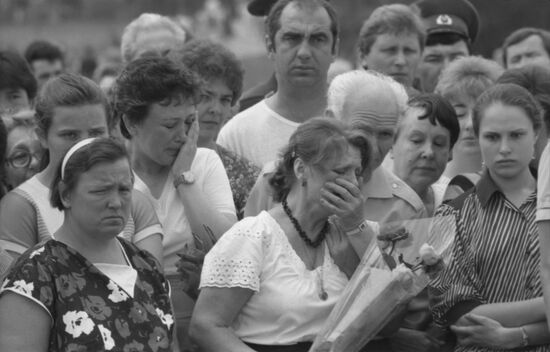 Laying foundation for monument to Soviet international troops