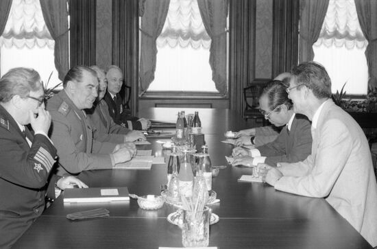 Dmitry Yazov's meeting with Japanese journalists