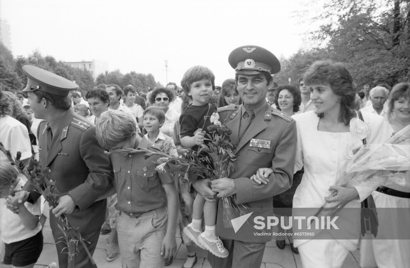 Soyuz TM-4 Soviet-Bulgarian crew