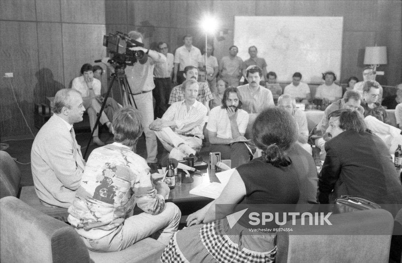 Press briefing by Novosti Press Agency following 19th All-Union Conference of Soviet Communist Party