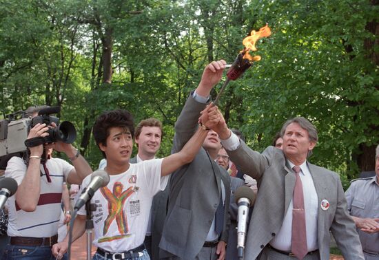 Fire of Hiroshima antiwar protest in Moscow