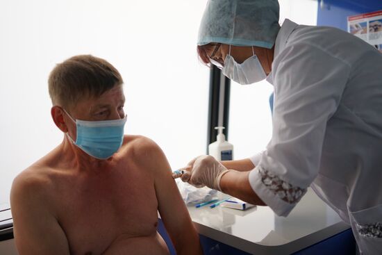 Russia Coronavirus Vaccination
