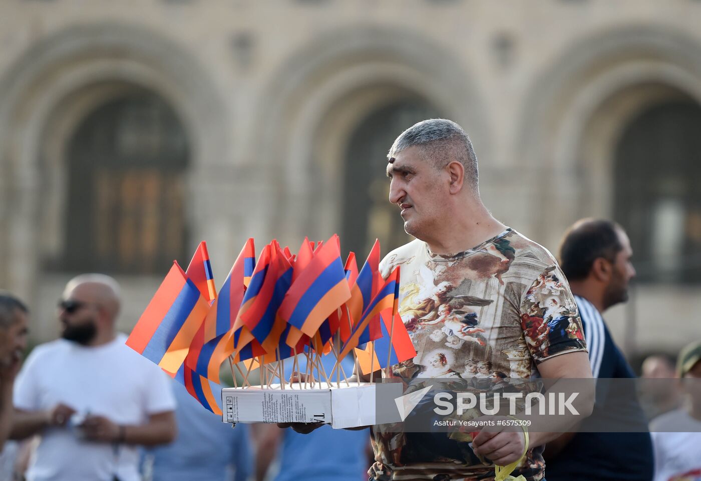 Armenia Pashinyan Supporters Rally