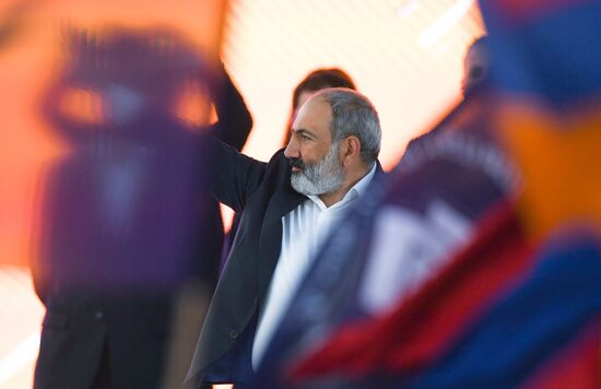 Armenia Pashinyan Supporters Rally