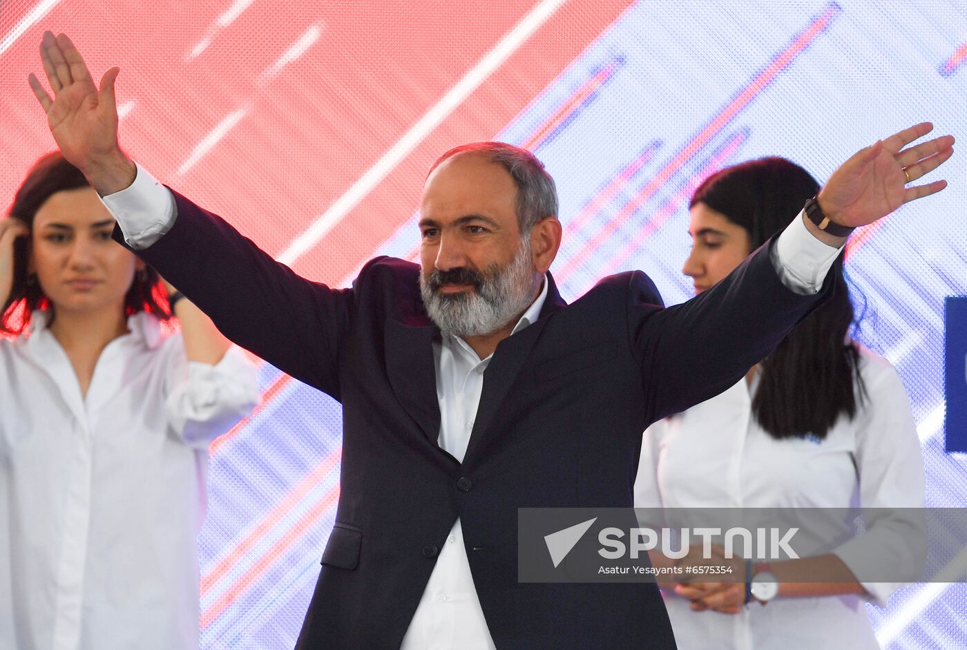 Armenia Pashinyan Supporters Rally