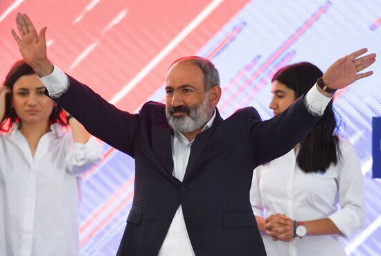 Armenia Pashinyan Supporters Rally