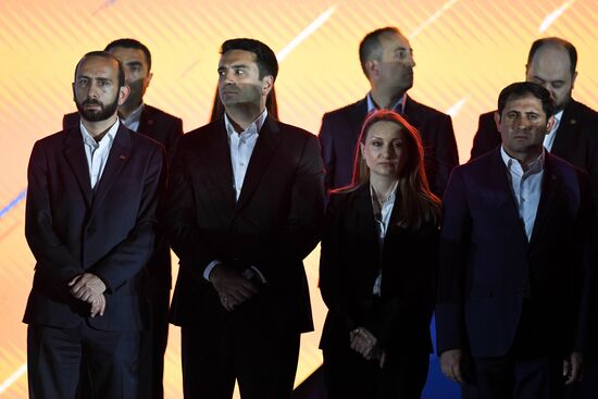 Armenia Pashinyan Supporters Rally