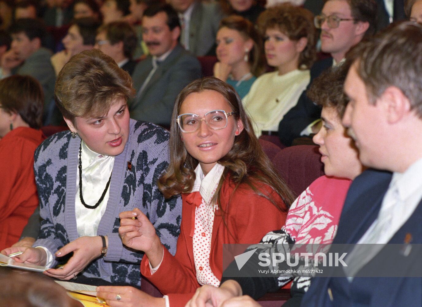 Mikhail Gorbachev's meeting with Moscow youth