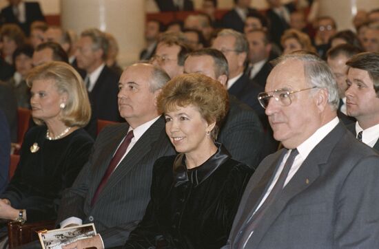 German Chancellor Helmut Kohl's visit to USSR