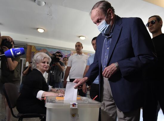 Armenia Snap Parliamentary Elections