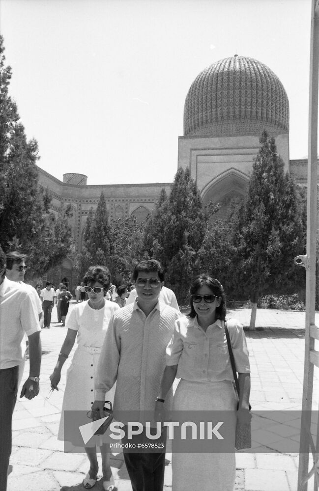 Delegation of Filipino Congress visits USSR