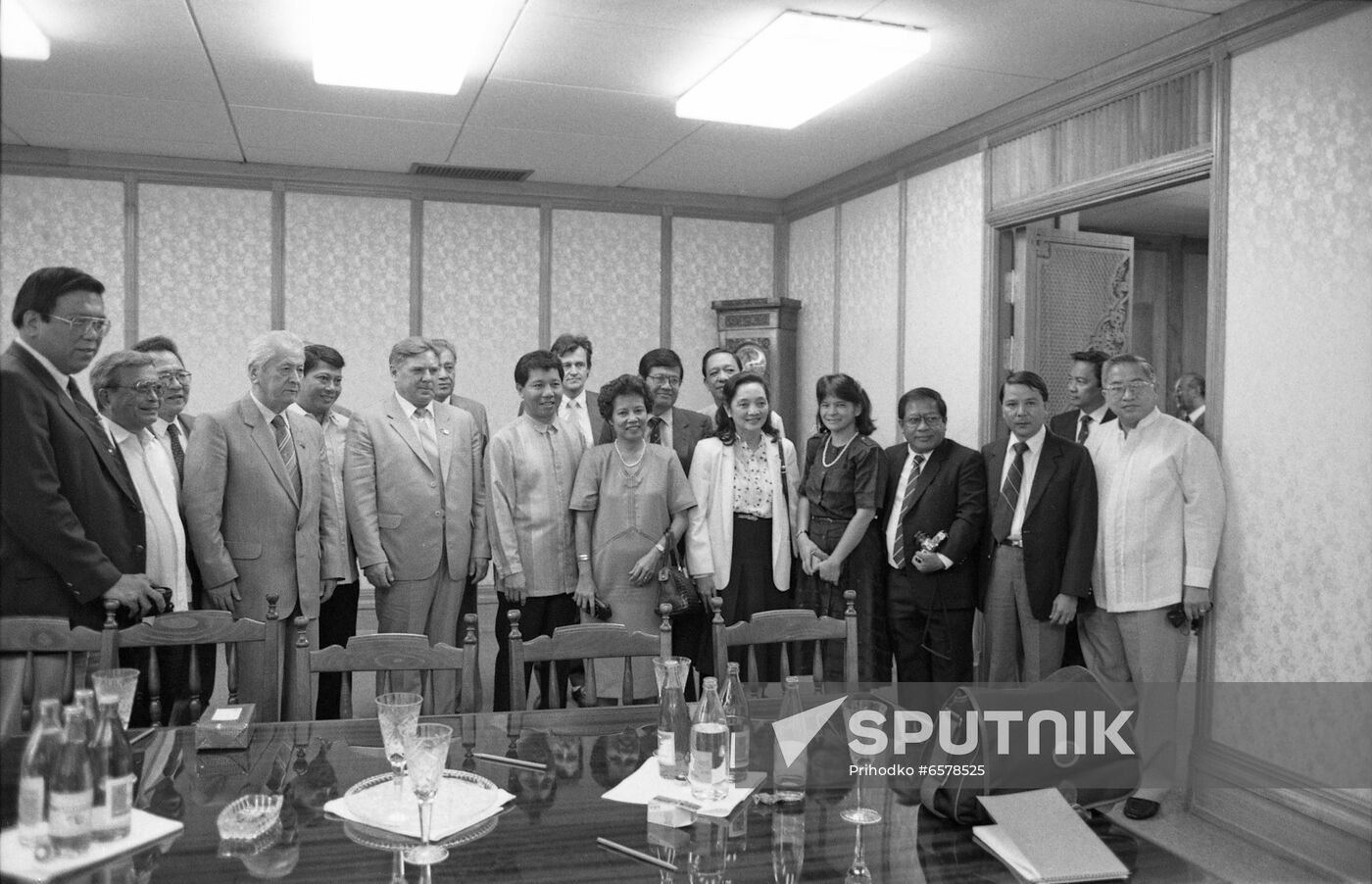 Delegation of Filipino Congress visits USSR