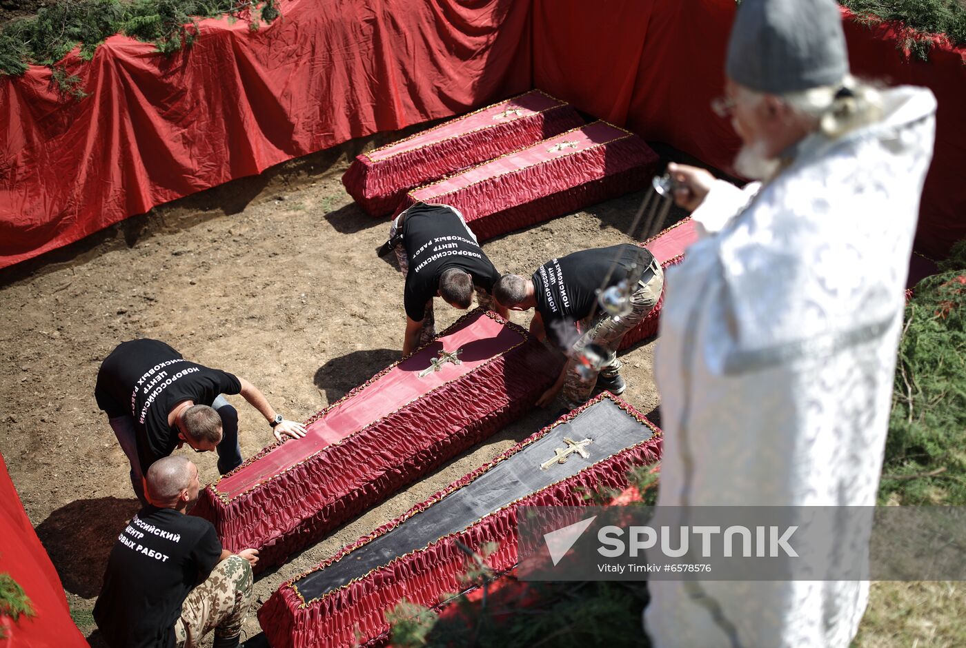 Russia WWII Soviet Soldiers Reburial
