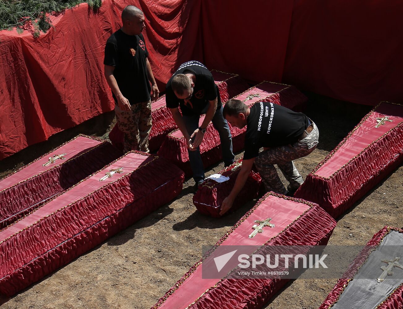 Russia WWII Soviet Soldiers Reburial