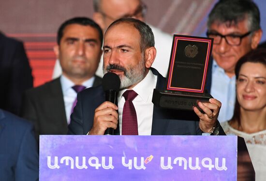 Armenia Pashinyan Supporters Rally
