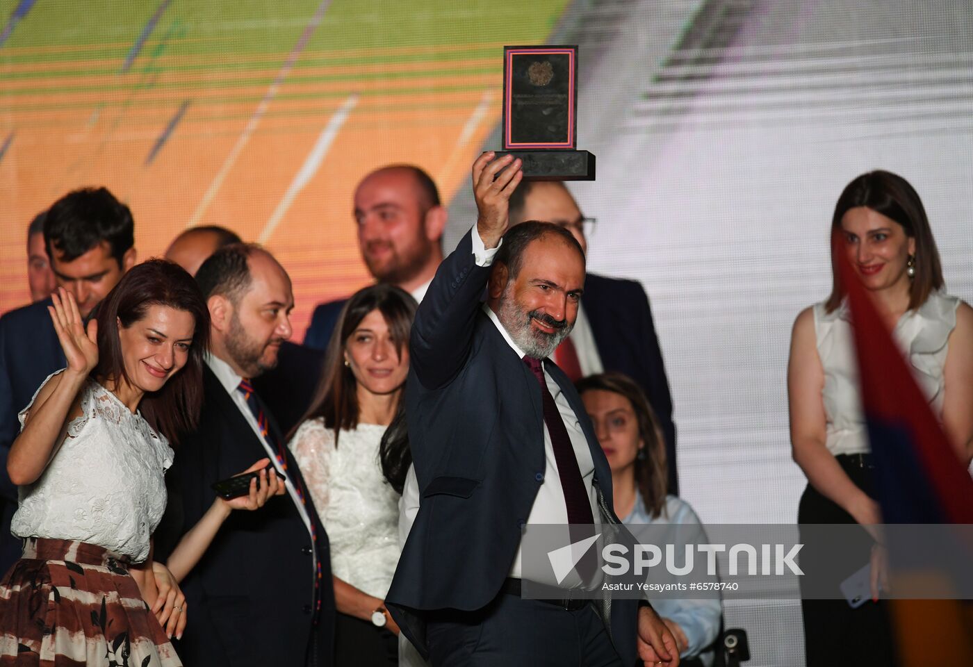 Armenia Pashinyan Supporters Rally