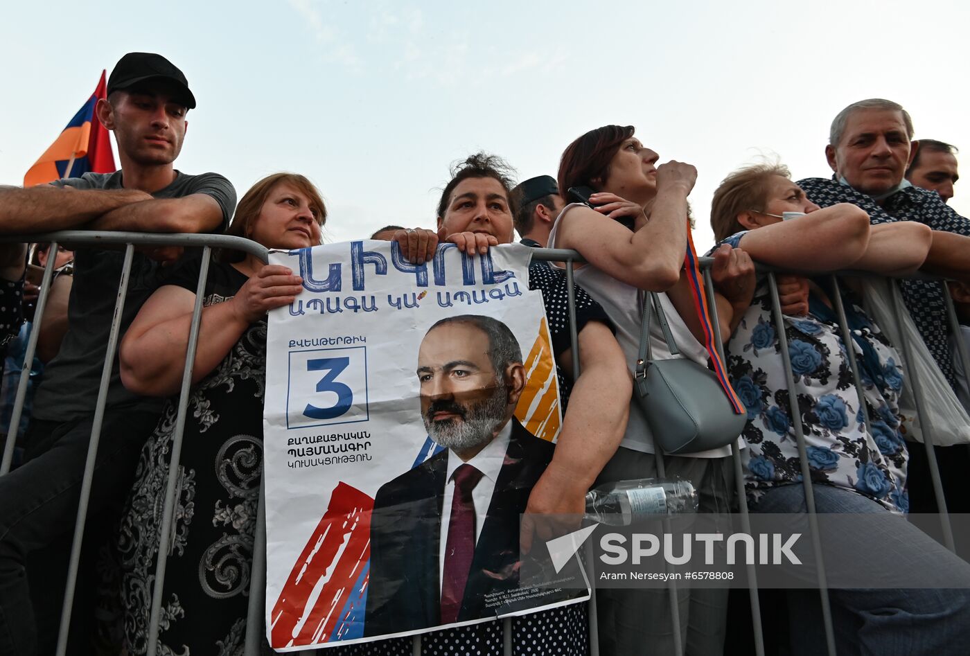 Armenia Pashinyan Supporters Rally