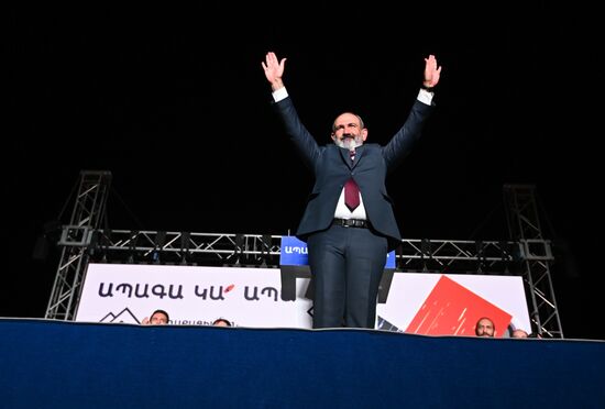 Armenia Pashinyan Supporters Rally