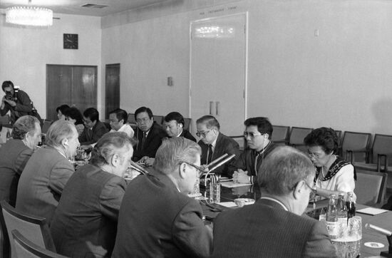 Delegation of Filipino Congress visits USSR