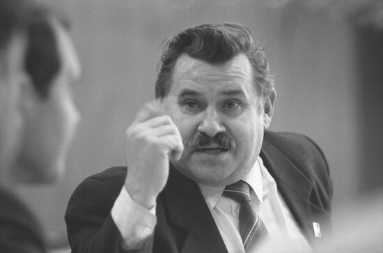 Gennady Pluzhnikov, Chairman of Dzerzhinsky District Council