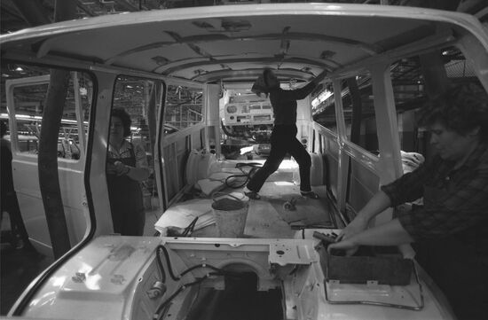 RAF minibus plant