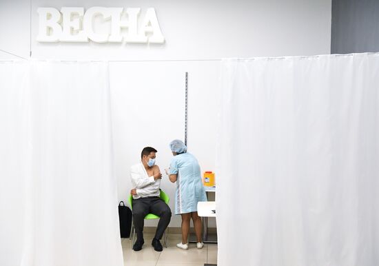 Russia Coronavirus Vaccination