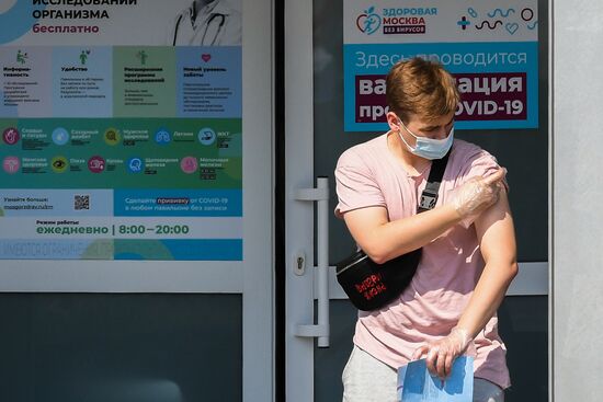 Russia Coronavirus Vaccination