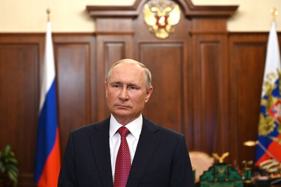 Russia Putin School Graduates