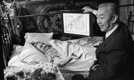 Takada Kashichi visits Olga Petrova