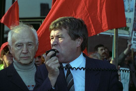Leader of Labor Moscow movement Viktor Anpilov