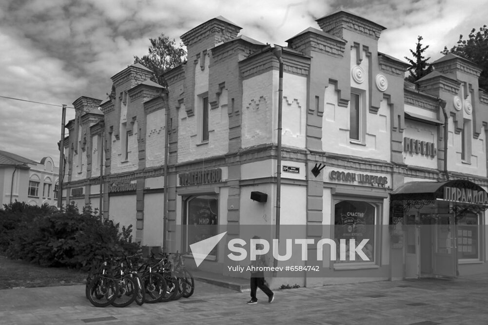 19th Century Shopping Gallery in Yegoryevsk