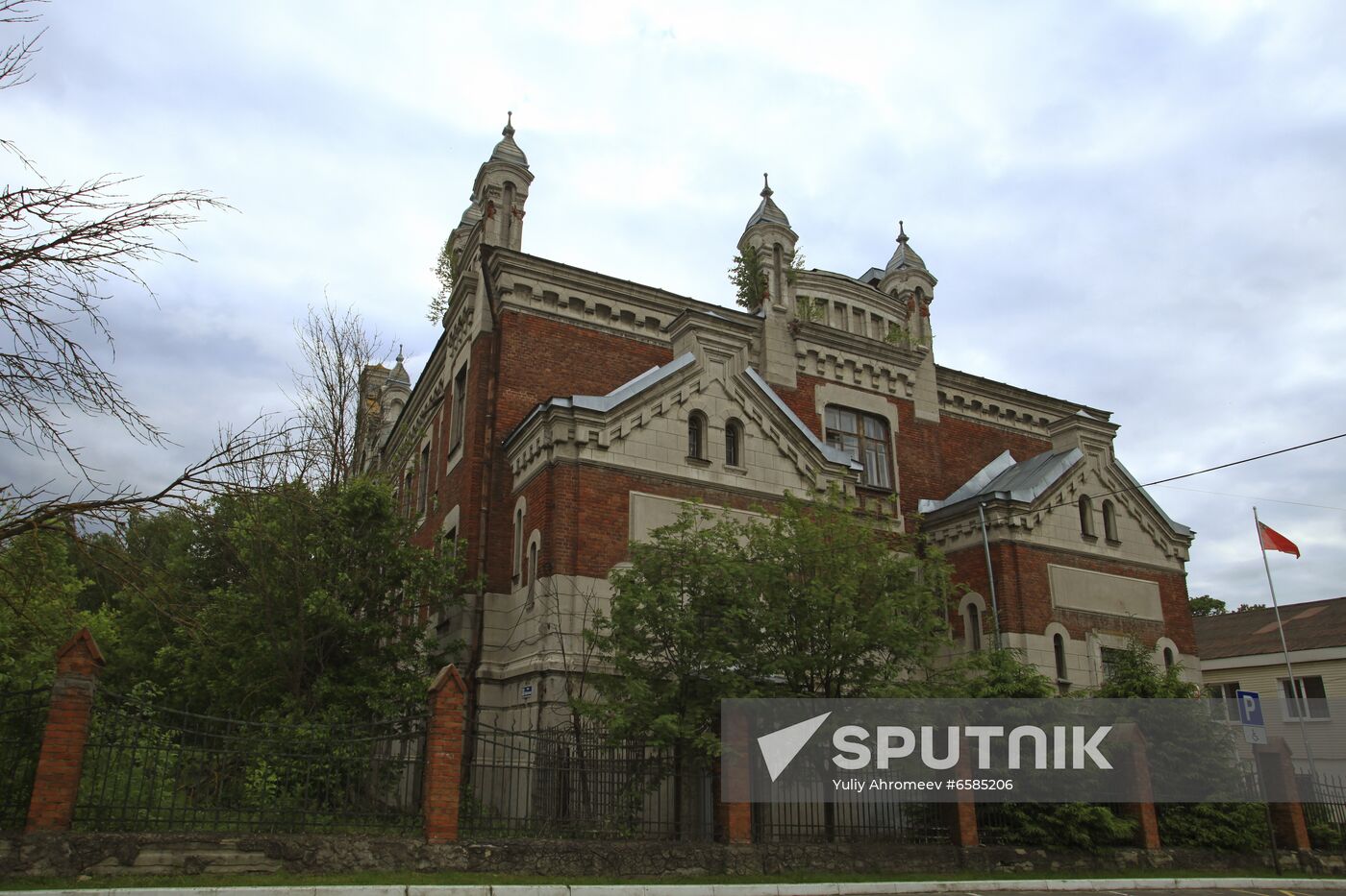 Pre-revolutionary buildings