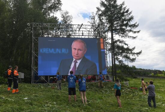 Russia Putin Direct Line