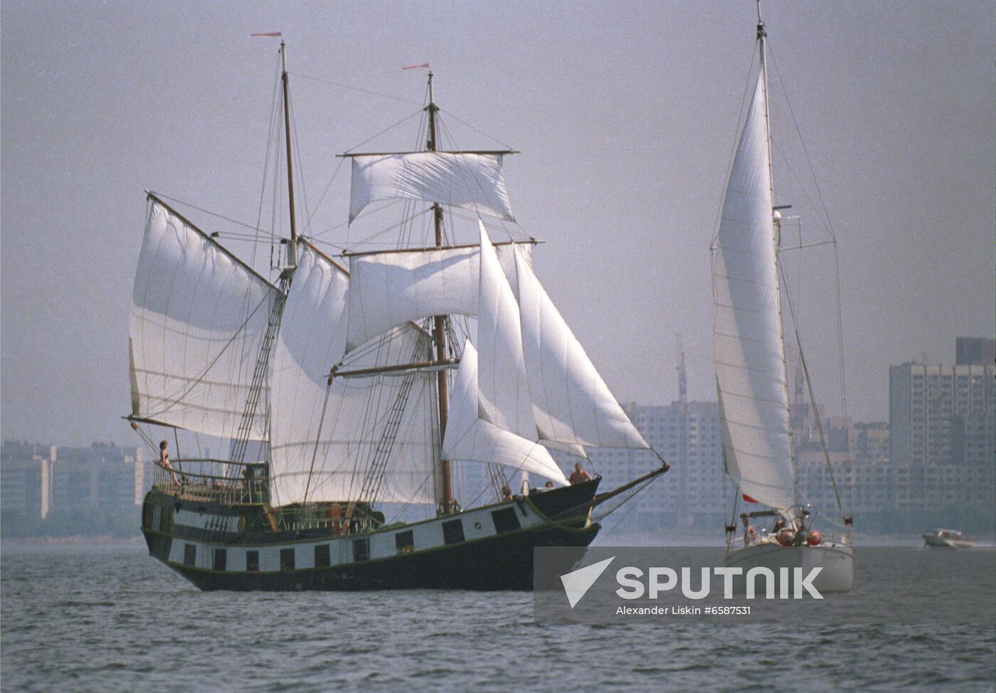 Parus 88 world cruise on Baltic Sea